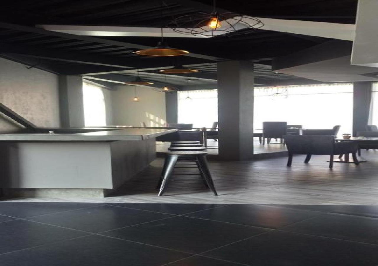 Esduma Hk Hotel Pachuca Buitenkant foto