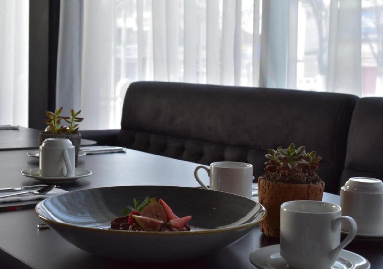 Esduma Hk Hotel Pachuca Buitenkant foto
