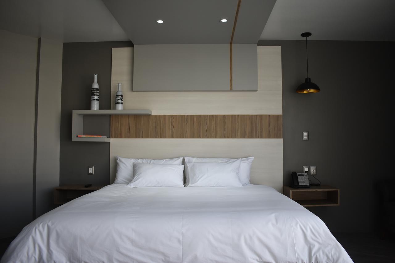 Esduma Hk Hotel Pachuca Buitenkant foto